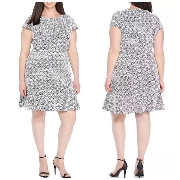 Michael Kors Floral Knit Jacquard Flounce Flare Black White Dress Size L - Picture 9 of 14
